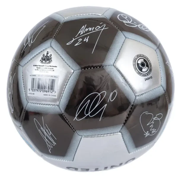 Newcastle Uited FC Signature 26 Football